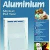 PetSafe Staywell 620 Hondenluik – Tot 18 Kg – Aluminium – Wit -Hondenbenodigdhedenwinkel Staywell 620 Hondenluik Tot 18 Kg Aluminium Wit