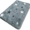 Vetbed Starry Night – Groen – 2 Stuks – Antislip Hondenmat – 75 X 50 Cm – Benchmat – Hondenkleed – Voor Honden -Machine Wasbaar -Hondenbenodigdhedenwinkel Vetbed Starry Night Groen 2 Stuks Antislip Hondenmat 75 x 50 cm Benchmat Hondenkleed Voor Honden Machine Wasbaar